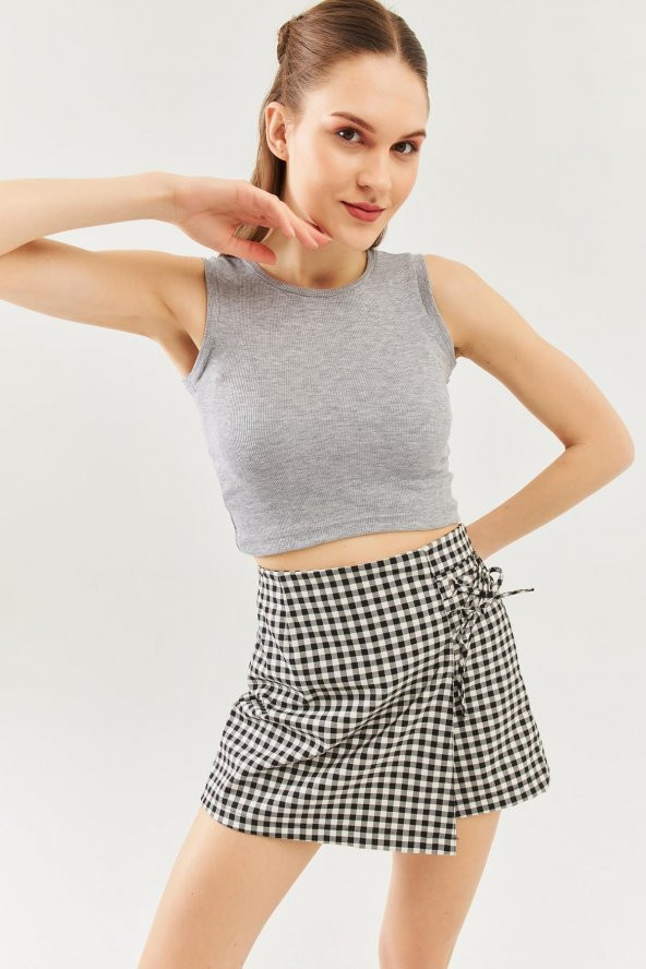 Gri Sıfır Kol Bisiklet Yaka Vucuda oturan %100 Pamuklu Kaşkorse Esnek Crop Bluz - 2