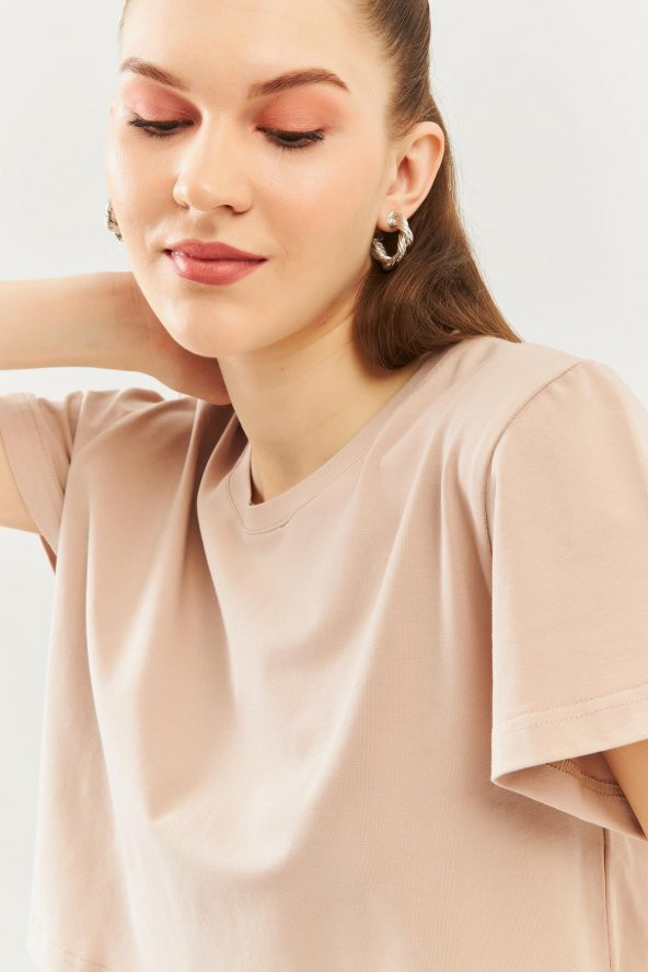 Açık Kahve Oversize Rahat %100 Pamuklu Penye Bisiklet Yaka Kısa Kol Basic Crop T-Shirt - 8
