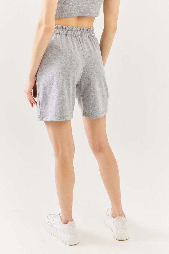 Gri Rahat %100 Pamuklu Penye Beli  Lastikli Bel Cepli Kısa Trendy  Kadın Şort - 8