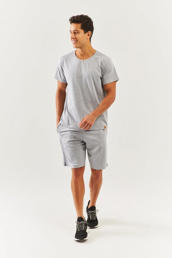 Açık Gri Oversize Rahat %100 Pamuklu Penye Bisiklet Yaka Kısa Kol Basic T-Shirt Classic Collection - 4