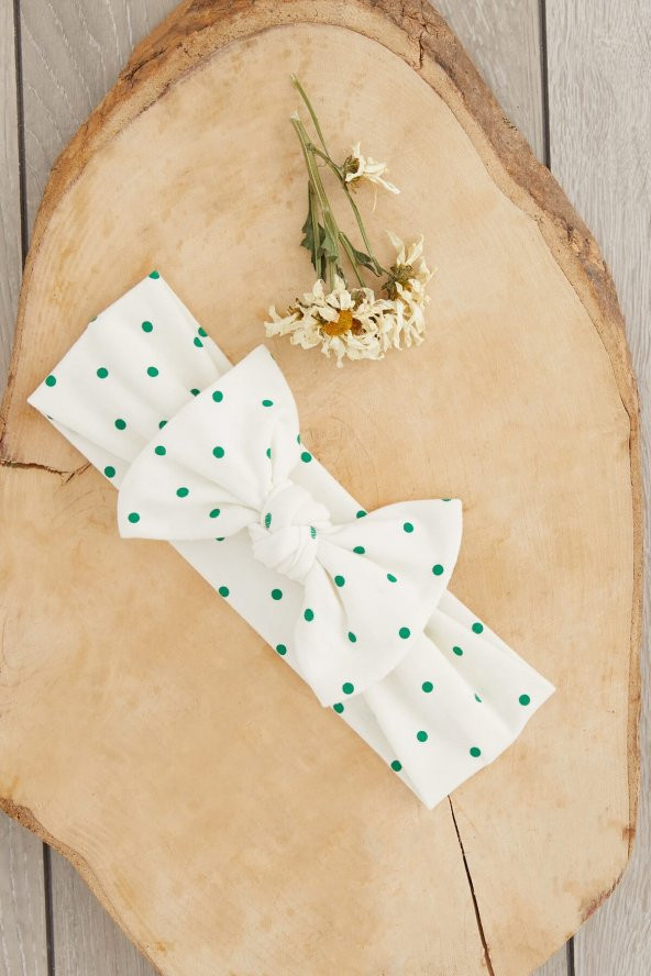 Beyaz Yeşil puantiyeli El Yapımı Yumuşak Tavşan Kulak Doğal Pamuklu Penye Bebek Çocuk Kız Yeni Stil Bandana ürün görseli