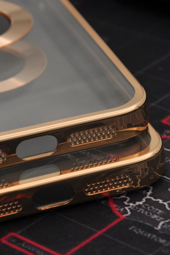 iPhone 11 Uyumlu Altın Sarı Gold Renkli Kenarlı Lazerli Şeffaf Kılıf Lens Korumalı - Resim 4