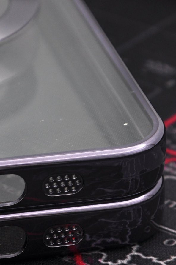 iPhone 13 Uyumlu MagSafe Özellikli Mor Renkli Kenarlı Lazerli Şeffaf Kılıf Lens Korumalı - Resim 4