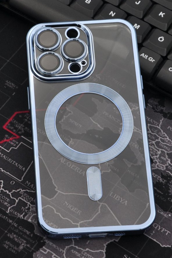 iPhone 13 Pro Uyumlu MagSafe Özellikli Saks Mavi Renkli Kenarlı Lazerli Şeffaf Kılıf Lens Korumalı ürün görseli