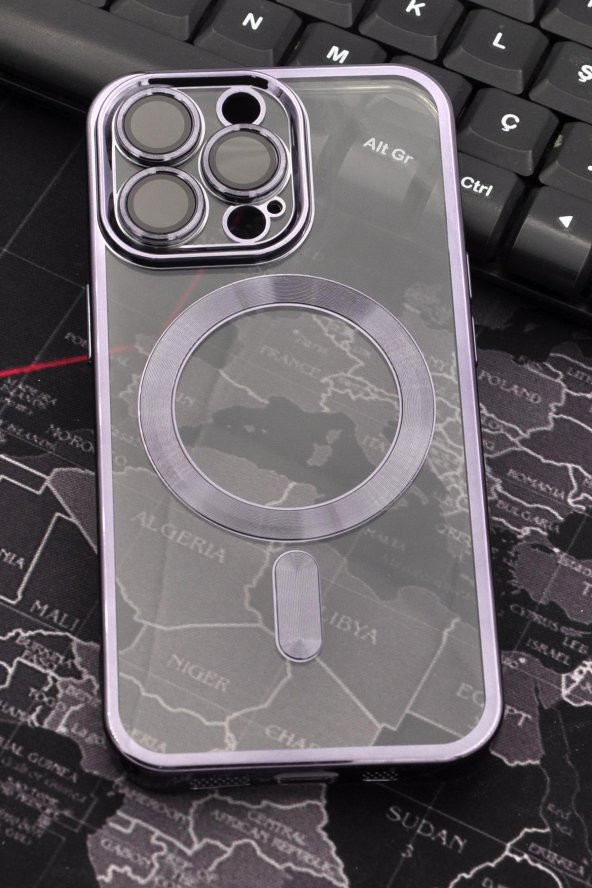iPhone 14 Pro Uyumlu MagSafe Özellikli Mor Renkli Kenarlı Lazerli Şeffaf Kılıf Lens Korumalı