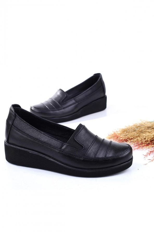 Castle Black 25824 Deri 3,5 Cm Dolgu Topuk Günlük Kadın Ayakkabı