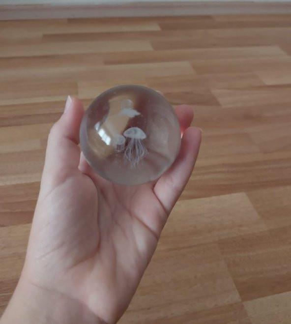 Rengarenk Işıklı Deniz anası temalı Cam Küre - 3