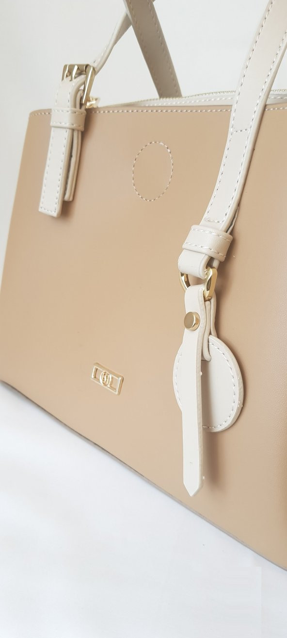 24KCADZ062 Model Sarach Marka Camel Renk Kadın El ve Omuz Çantası - 4