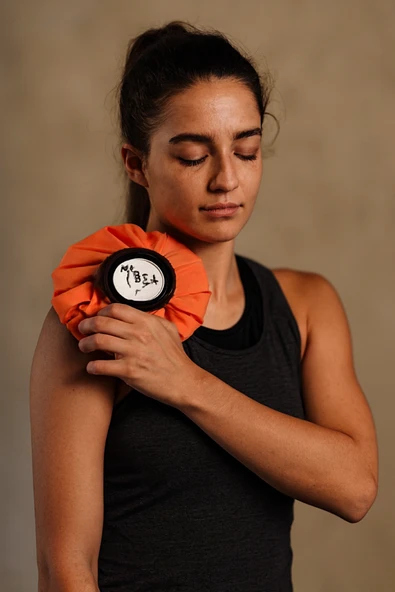 İki Adet Buz Torbası Soğuk Kompres Torbası Emniyetli Kapaklı Su Geçirmez Kumaş Büyük Boy - 6