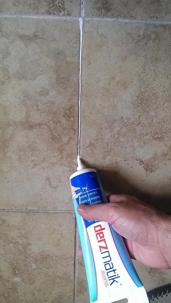 Derzmatik Gaga Uçlu 380 gr Beyaz Hazır Derz Dolgusu ve Tamir Temizleme Seti - 2