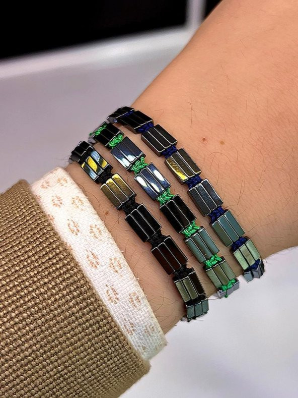 3 Lü Siyah-Yeşil-Lacivert Düz Hematit Taş İpli Makrome Örgülü Kombin Taş Bileklik
