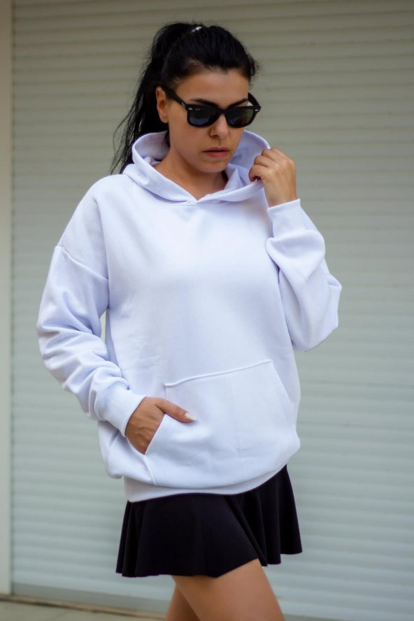 Kadın Beyaz Basic 3 Üç İplik Ekstra Kalın Kapüşonlu Kanguru Cep Uzun Kollu Sweatshirt 23KSWTUCPL