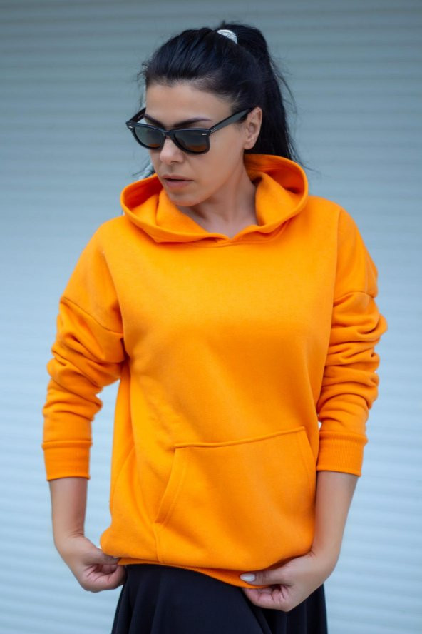 Kadın Turuncu Basic 3 Üç İplik Ekstra Kalın Kapüşonlu Kanguru Cep Uzun Kollu Sweatshirt 23KSWTUCPL - 4