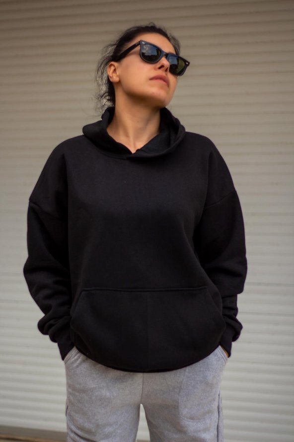Kadın Siyah Basic 3 Üç İplik Ekstra Kalın Kapüşonlu Kanguru Cep Uzun Kollu Sweatshirt 23KSWTUCPL
