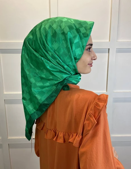 Hint İpek Dama Desenli Monogram Eşarp 00677  BENETTON