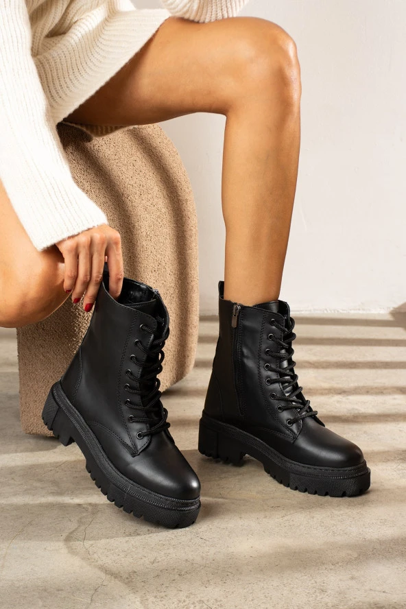 Günlük Kadın Bot Yüksek Kalın Topuklu Bağcıklı Fermuarlı Tırtıklı Taban Postal Bootie 1500 - 4