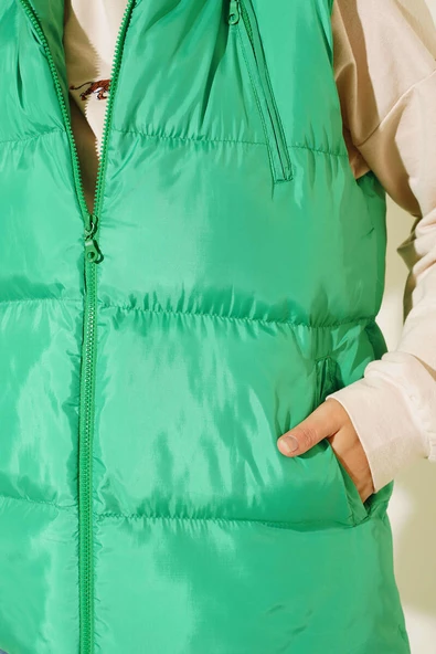 Kapüşonlu Fermuarlı Kısa Şişme Yelek Benetton - 4