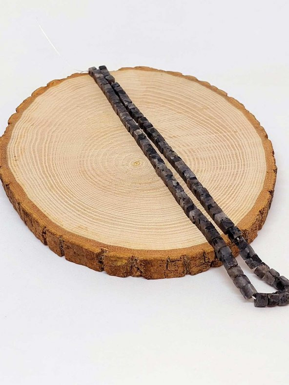 Spekrolit Taşı Küp Şekilli YARIM Dizi 4mm (18cm uzunluğundadır) - Resim 3
