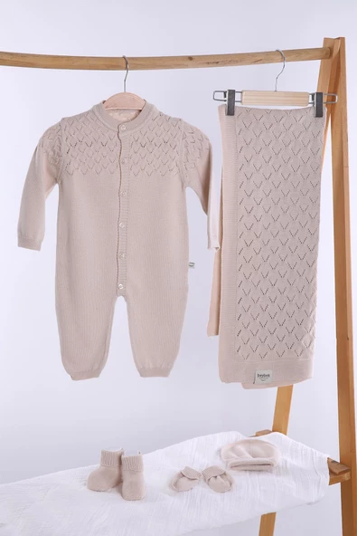 Babyhola Organik %100 Triko Kız Erkek Bebek Yenidoğan Tulum Takım 5'li Kutulu Set 0-3 ay Hediyelik Hastane Çıkışı 5910 - 10