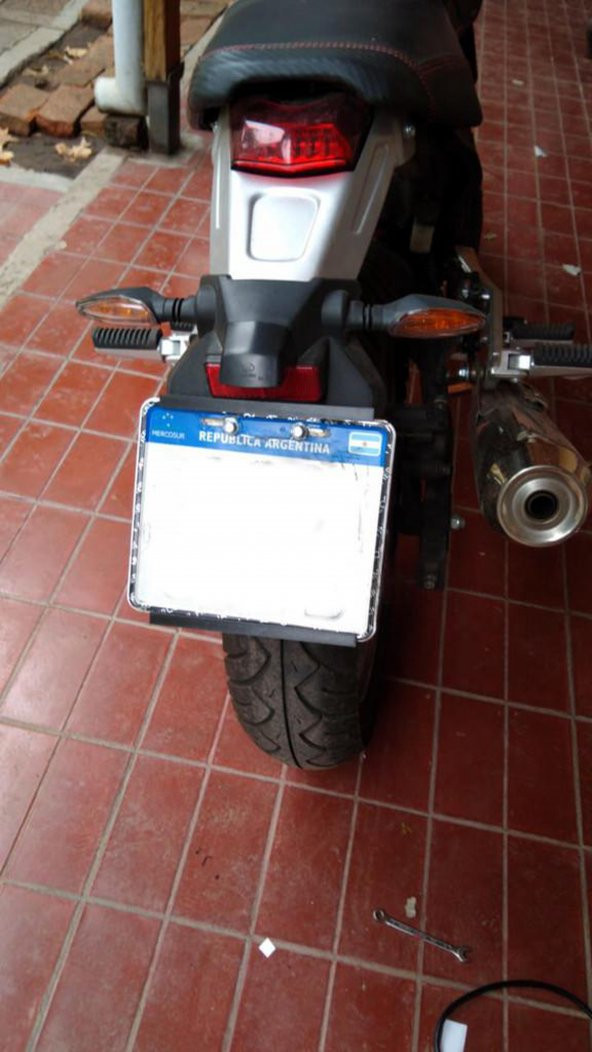 Motosiklet Plakası (Arjantin) Plastik Aparat