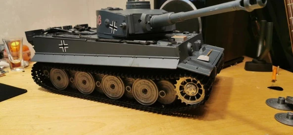 Hl 3818 Tiger 1 Geç Stil Çelik Yol Çarkıları Plastik Aparat