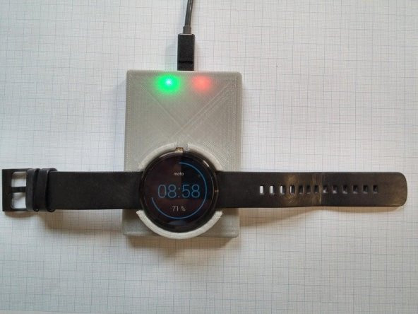 Moto 360 Batarya Şarj Cihazı Plastik Aparat - 1