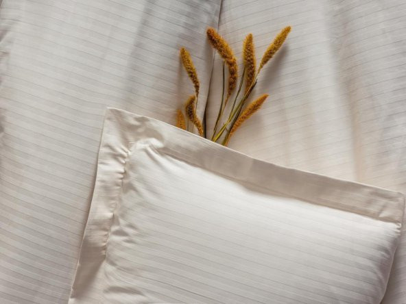 Cotton Box Çift Kişilik Saten Nevresim Takımı Elegante Stripe Ekru ürün görseli
