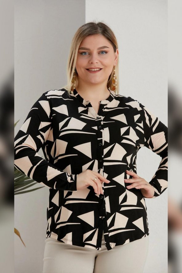 WearoN Kadın Dilde Büyük Beden Geometrik Desen Düğmeli Siyah Bluz