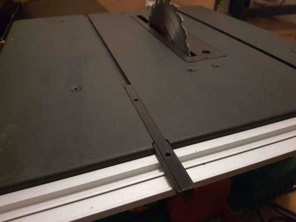 Masa Testere Parkside Ptks 2000 F4 İçin Kılavuz Çubuğu Plastik Aparat