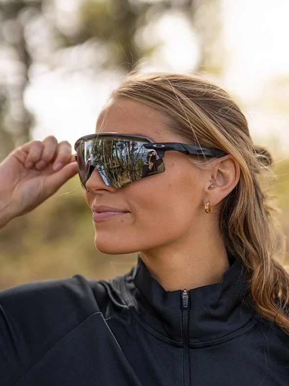 Oakley Encoder Strike Vented Bisiklet Güneş Gözlüğü Matte Black Prizm Road - Resim 3