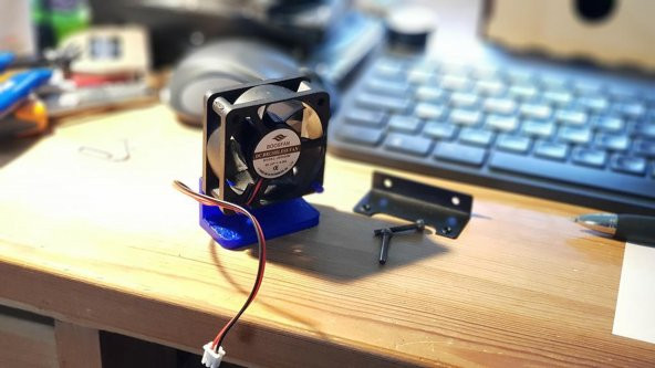 Anycubic Predator İçin Fan Tutucu Plastik Aparat