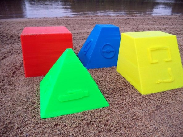 Piramit Sandcastle Plastik Aparat