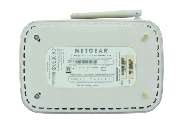 NETGEAR WGR614v6 54 Mbps Wireless Router 2 EL Tek Router - 2