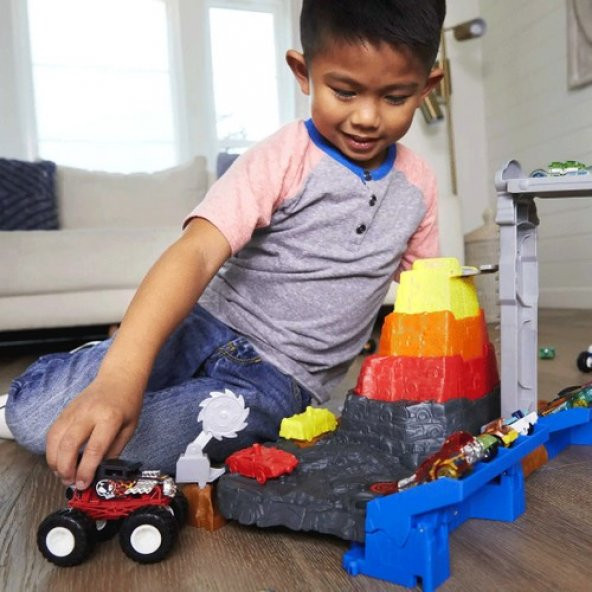 Hot Wheels Monster Trucks Muhteşem Çarpışma Arenası HNB96 - 5