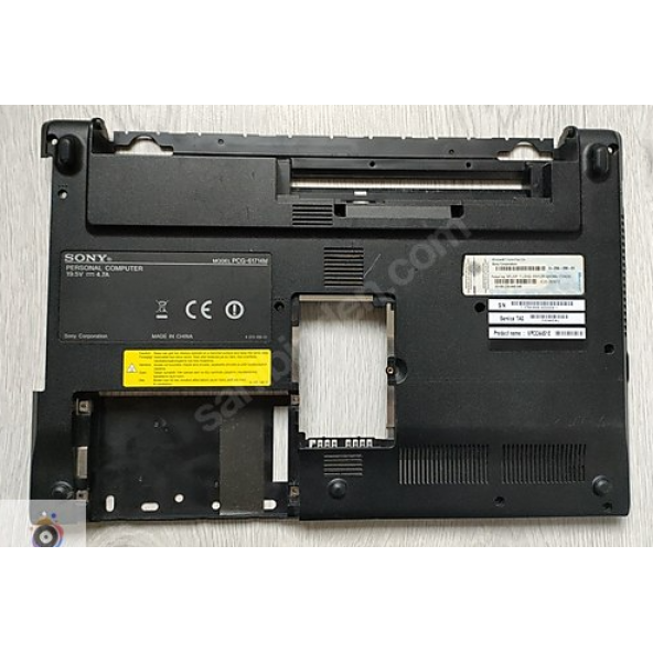 Sony Vaio Pcg 61714M Alt Kasa