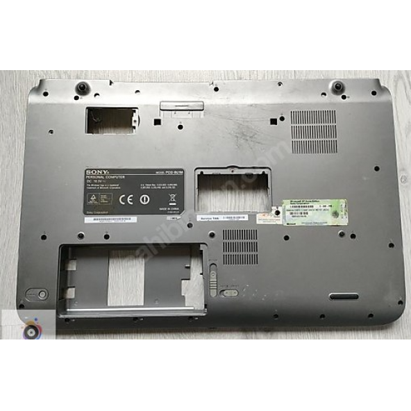 Sony Pcg 8U1M Alt Kasa