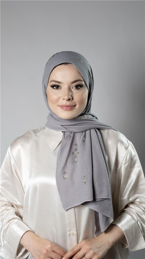 Gri Pratik Hazır Geçmeli Tesettür Şal Örme Kumaş Taşlı Çiçek Desenli  2118C_15