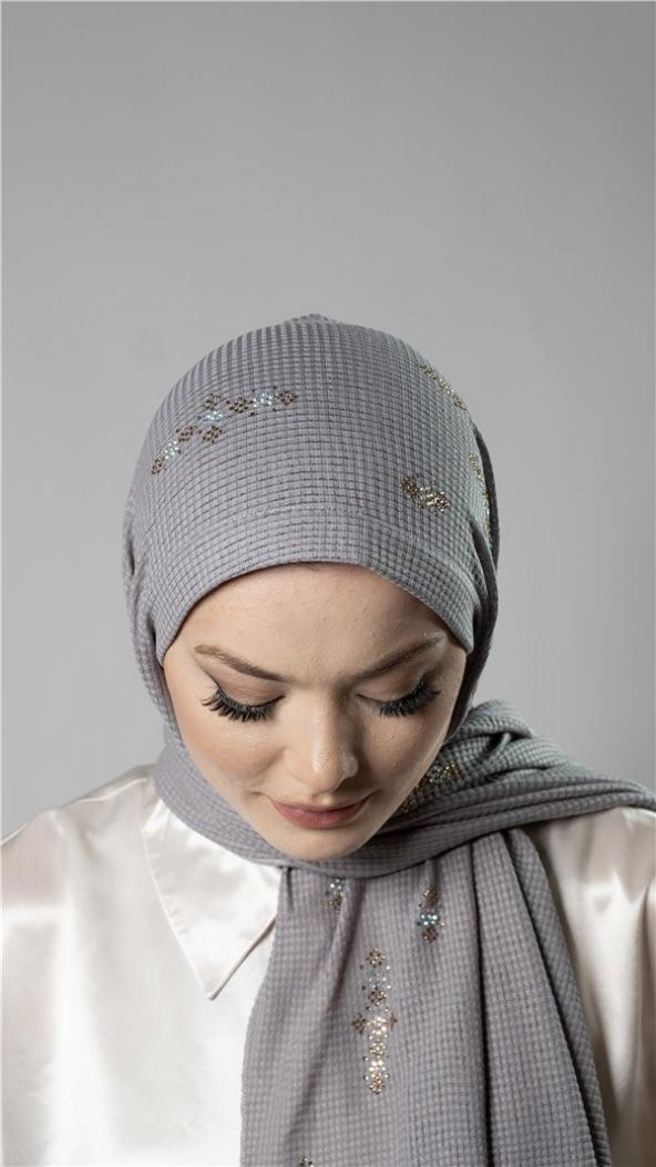 Gri Pratik Hazır Geçmeli Tesettür Şal Örme Kumaş Taşlı Çiçek Desenli  2118C_15 - 2