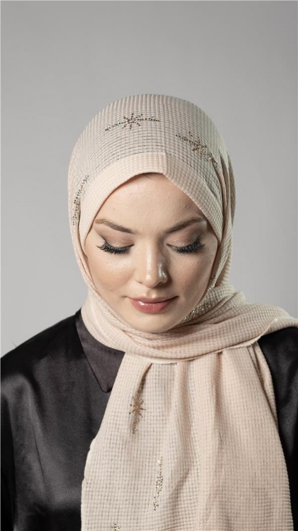 Bej Pratik Hazır Geçmeli Tesettür Şal Örme Kumaş Taşlı Yıldız Desenli  2118Y_12 - 2