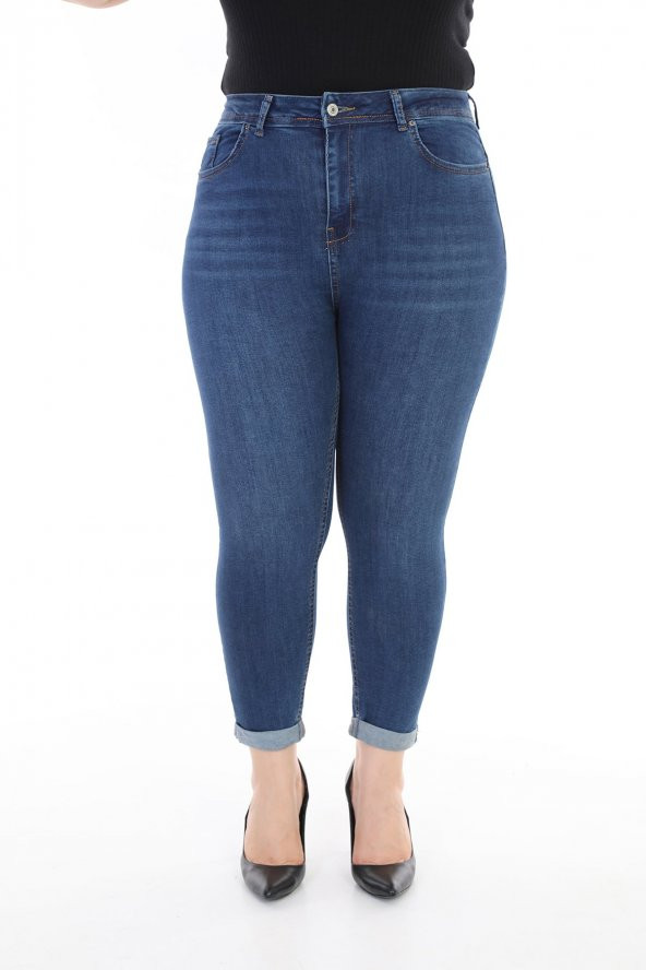 Paçaları Katlı ve Yüksek Belli Cepli Astarsız Dar Kalıp Kadın Kot Pantolon Koyu Mavi Denim Jean