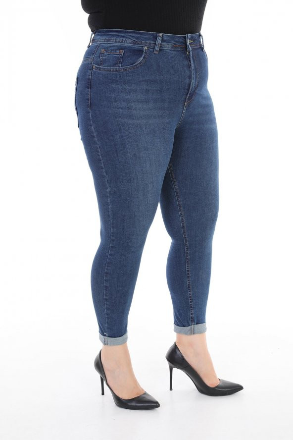 Paçaları Katlı ve Yüksek Belli Cepli Astarsız Dar Kalıp Kadın Kot Pantolon Koyu Mavi Denim Jean - 5