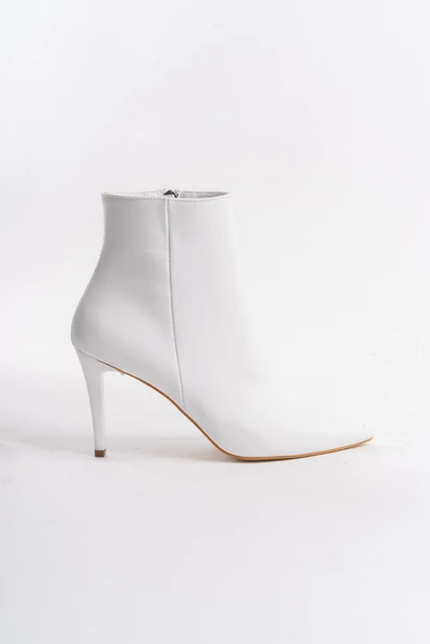 Nairobi Beyaz Mat İnce Topuklu Klasik Bot - Resim 4