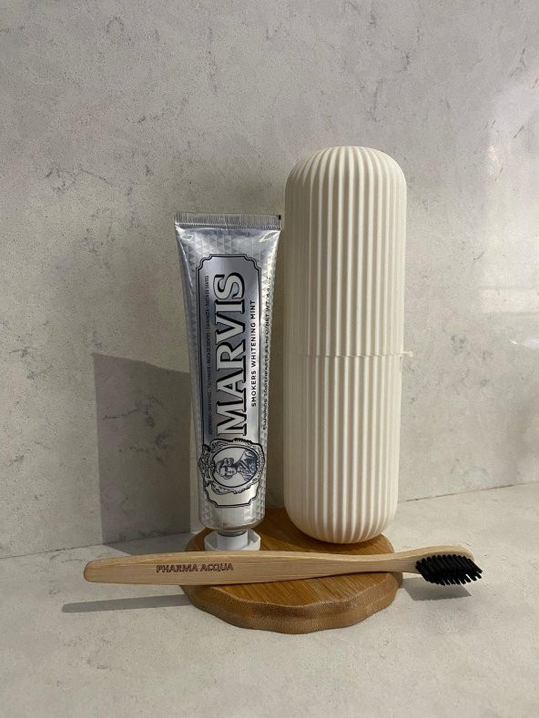 Pharma Acqua Diş Fırçası + Marvis Smokers Whitening Mint Diş Macunu 85 ml + Beyaz Saklama Kabı ürün görseli