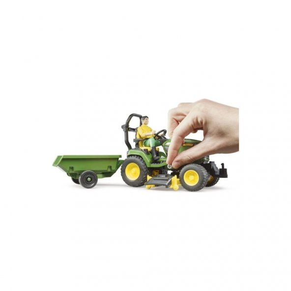 Bruder John Deere Çim Biçme Traktörü ve Bahçıvan 62104 lİSANSLI üRÜN - 2