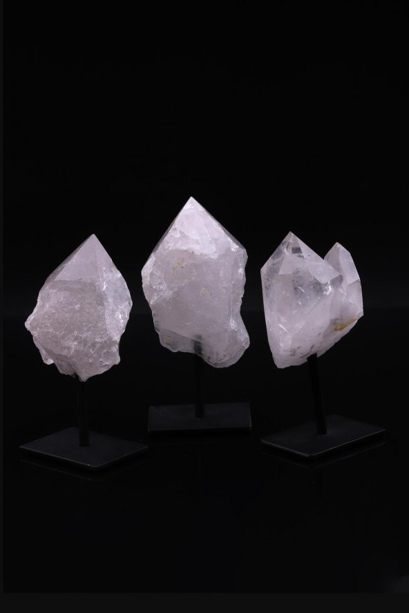 Kristal Kuvars Doğal Taş Standlı Ham Parça