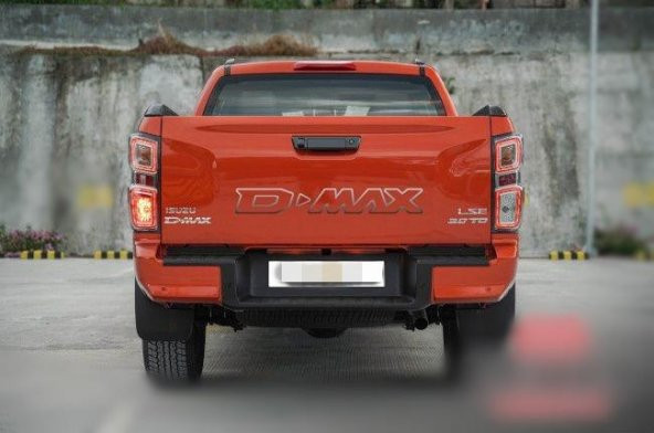 Isuzu D-Max Arka Bagaj Etiket Arma Yazı Standart Boy - 2