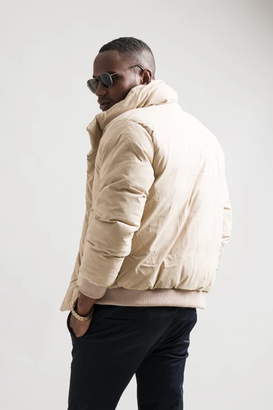 Regular Fit Dik Yaka Fermuar Ve Çırtçırt Kapamalı Beli Ve Kolları Lastikli Spor Şişme Kısa Mont - 6