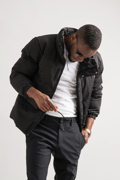 Regular Fit Dik Yaka Fermuar Ve Çırtçırt Kapamalı Kolları Lastikli Torba Cepli Spor Şişme Mont - 10