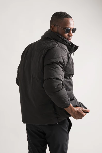 Regular Fit Dik Yaka Fermuar Ve Çırtçırt Kapamalı Kolları Lastikli Torba Cepli Spor Şişme Mont - 12