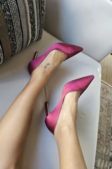 036 468 Topukla Kadın Sivri Burun 8 cm Topuklu Klasik Stiletto ürün görseli